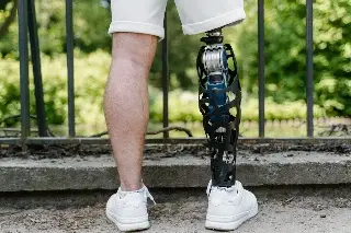 Imagen Una nueva interfaz y una pierna biónica permiten caminar más rápido y natural