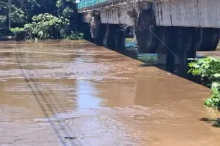 Imagen Desde Palacio Municipal se observa cómo pasa el agua del Río Jamapa: Alcalde 