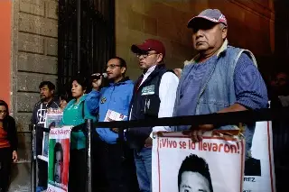 Imagen AMLO se reúne con padres de los 43 normalistas de Ayotzinapa para darles informe