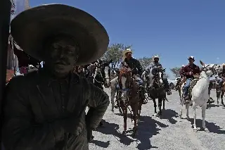 Imagen Miles de jinetes honran a Pancho Villa con cabalgata de 600 kilómetros