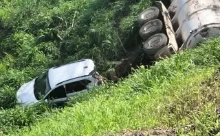 Imagen Deja un muerto fuerte carambola en autopista de Veracruz