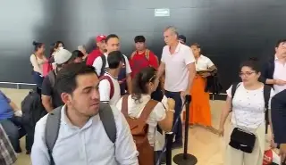 Imagen Retrasos y cancelaciones de vuelos en aeropuerto de Veracruz por problemas con Microsoft 