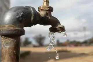 Imagen Fraccionamiento de Veracruz sin agua; colonos piden ayuda