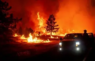 Imagen Incendio forestal en California calcina una zona más grande que Los Ángeles