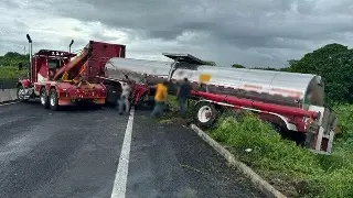 Imagen Hay cierre intermitente de circulación en carretera de Veracruz 