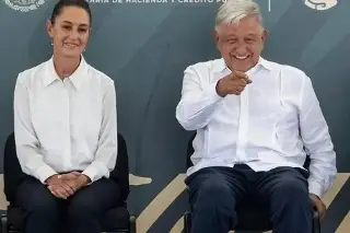 Imagen AMLO dice que Sheinbaum superará a Modi como la mandataria más popular del mundo