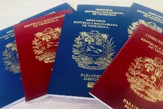 Imagen 'Nueva forma de destierro': Venezuela anula pasaportes a sus críticos dentro y fuera del país