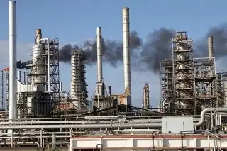 Imagen Refinería Deer Park reporta derrame de diésel en canal de navegación 