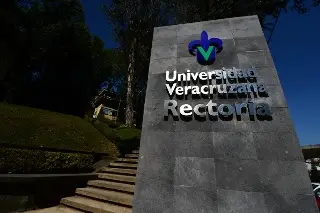 Imagen Ante fallas, informa UV cómo consultar horarios de clase y formato de pago de reinscripción