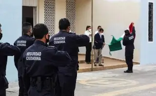 Imagen Jamapa espera les devuelvan las armas a sus policías 