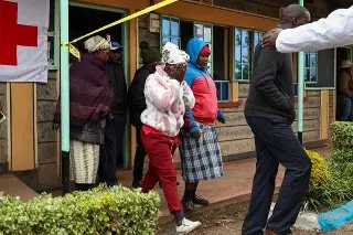 Imagen Aumentan a 21 el número de niños fallecidos por incendio en escuela de Kenia 