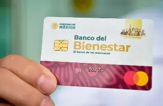 Imagen Alertan de estafas con tarjetas de pensión de Bienestar en Veracruz, así operan