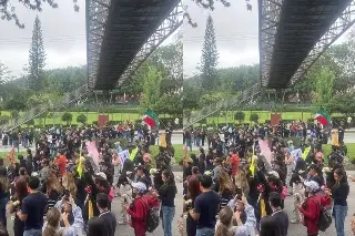 Imagen Bloquean avenida frente al Congreso del estado de Veracruz: Tránsito