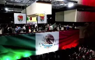 Imagen '¡Queremos paz!', le exigen a gobernador de Chiapas durante Grito de Independencia