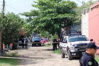 Imagen Asesinan a 2 hombres y una mujer al interior de una casa 