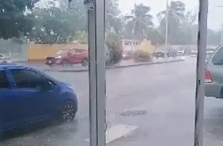 Imagen Se registra fuerte lluvia en Boca del Río 