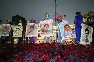 Imagen Gobierne quien gobierne la lucha sigue en Ayotzinapa: padres de los 43