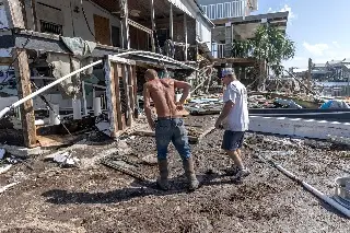 Suman 41 muertos por paso de Helene en el sureste de EU