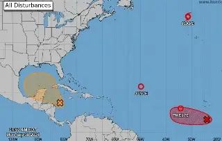 Imagen Vigilan 2 zonas de baja presión con 50 y 60% de probabilidad de ser ciclón