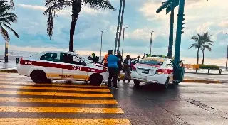 Imagen Accidente entre dos taxis en el bulevar Manuel Ávila Camacho 