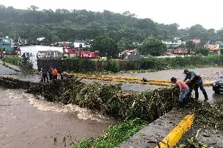 Imagen Precaución: Prevén lluvias fuertes a muy fuertes en esta región de Veracruz