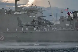 Imagen Por cielo, mar y tierra; esto es lo que podrás ver en desfile de la Armada en Veracruz 