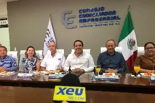 Imagen Infraestructura en carreteras y seguridad temas a tratar en próximo gobierno de Veracruz: empresarios