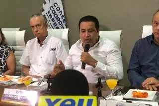 Imagen Empresarios de Veracruz piden más inversión a CFE para evitar apagones