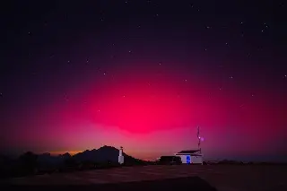 Imagen Captan impresionantes auroras boreales durante la tormenta solar en México (+Fotos)