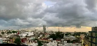 Imagen Gran nube negra cubre Veracruz