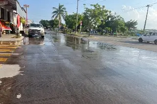 Imagen Fuga de agua potable en fraccionamiento de Veracruz 