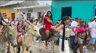 Imagen Más de 100 años del tradicional “Encierro de Burros” en Alvarado