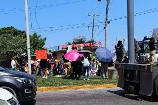 Imagen Caos vial en Rafael Cuervo por protesta de trabajadores del Poder Judicial en Veracruz 