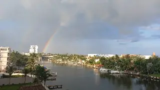 Imagen Los sorprende arcoíris tras la lluvia de este miércoles