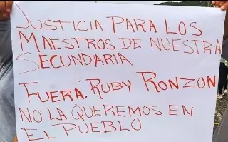 Imagen Cierran carretera Xalapa-Veracruz en protesta por madre de familia problemática