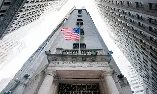 Imagen Wall Street cierra en récord su sexta semana de ganancias; Dow Jones avanza 0.09%