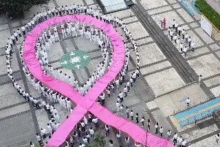 Imagen Conmemoran Día Mundial contra el Cáncer de Mama en IMSS Veracruz Norte 