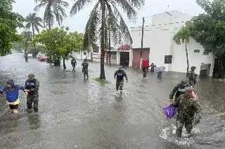 Imagen Activan Plan Marina en fase de auxilio en Veracruz-Boca del Río por lluvias 