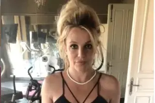 Imagen Britney Spears anuncia que se casó con ella misma