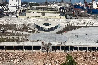 Imagen Fotos: Así avanza construcción de nueva plaza en el malecón de Veracruz