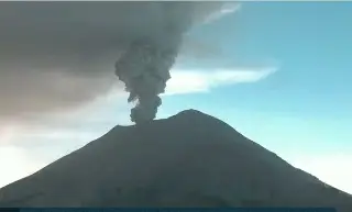 Imagen Aeropuerto Hermanos Serdán en Puebla suspende operaciones por actividad del Popocatépetl