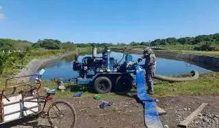 Imagen Conagua inicia operativo en colonias inundadas de Veracruz y Tamaulipas