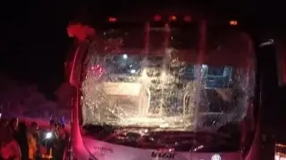 Imagen Se accidenta autobús con empleados del Bienestar en autopista de Veracruz; hay 6 heridos