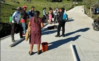 Imagen Rechazan extracción de agua para criadero de truchas sin permisos ambientales en Xico, Veracruz