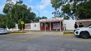 Imagen Protesta de maestros deja sin clases a escuela secundaria al norte de Veracruz 