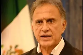 Imagen Si algún día decido irme del PAN, lo haré por mi voluntad: Yunes Linares tras expulsión 