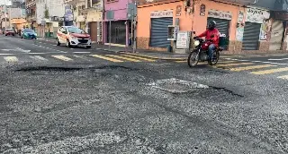 Imagen En pésimo estado se encuentra la esquina de estas calles de Veracruz 