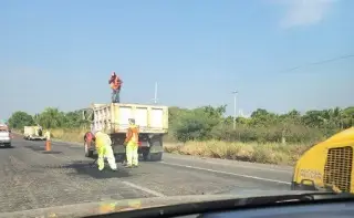 Imagen Por accidente y bacheo, carga vehicular en esta autopista hacia Veracruz y Xalapa