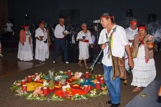 Imagen Reconocen a adultos mayores como pilares de la identidad cultural de Coatzacoalcos 