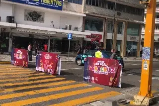 Imagen Cierran avenida Independencia previo a desfile de Fin de Año en Veracruz